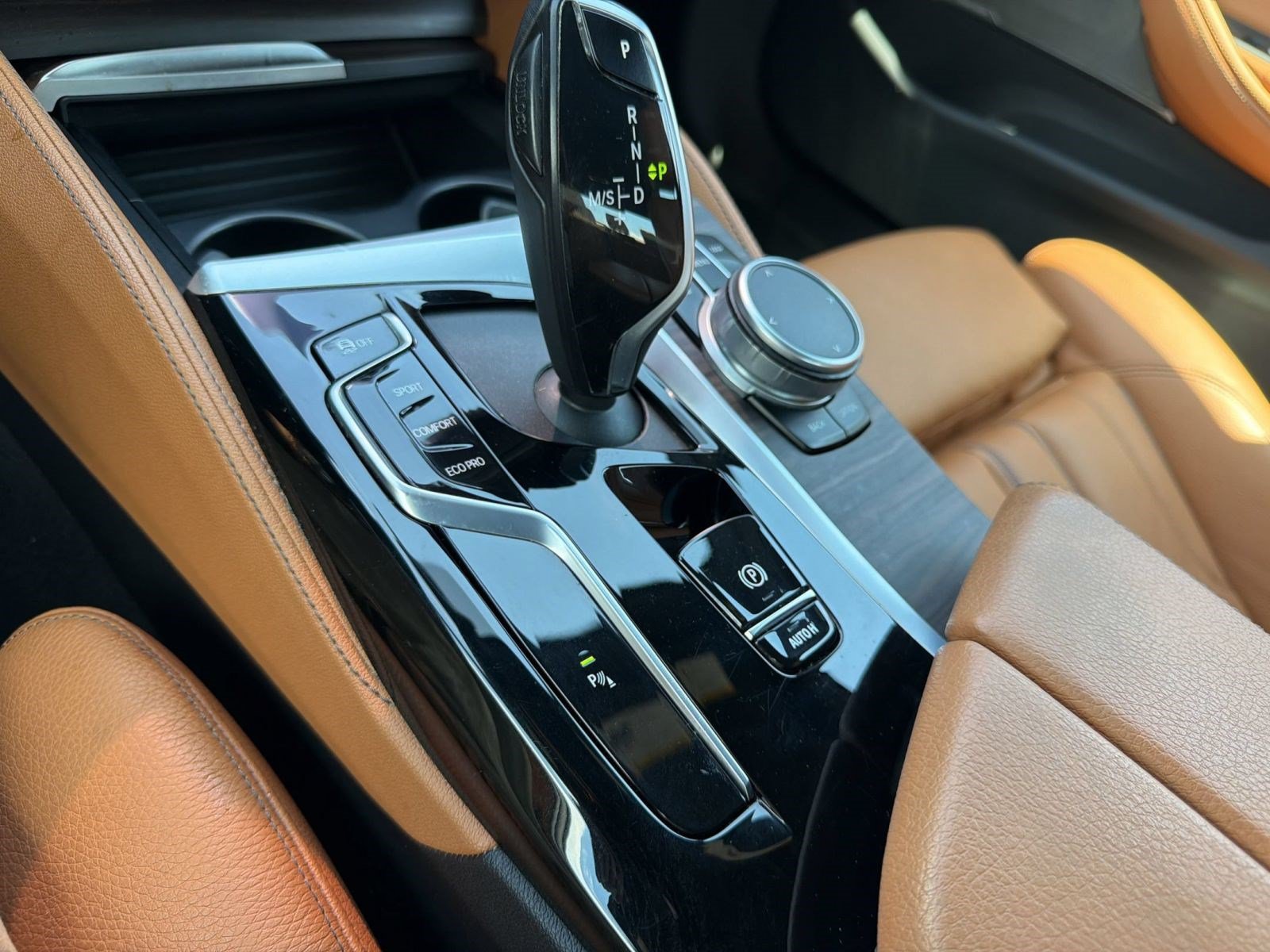 Used 2022 BMW 540i w/ M Sport Package RWD image 18