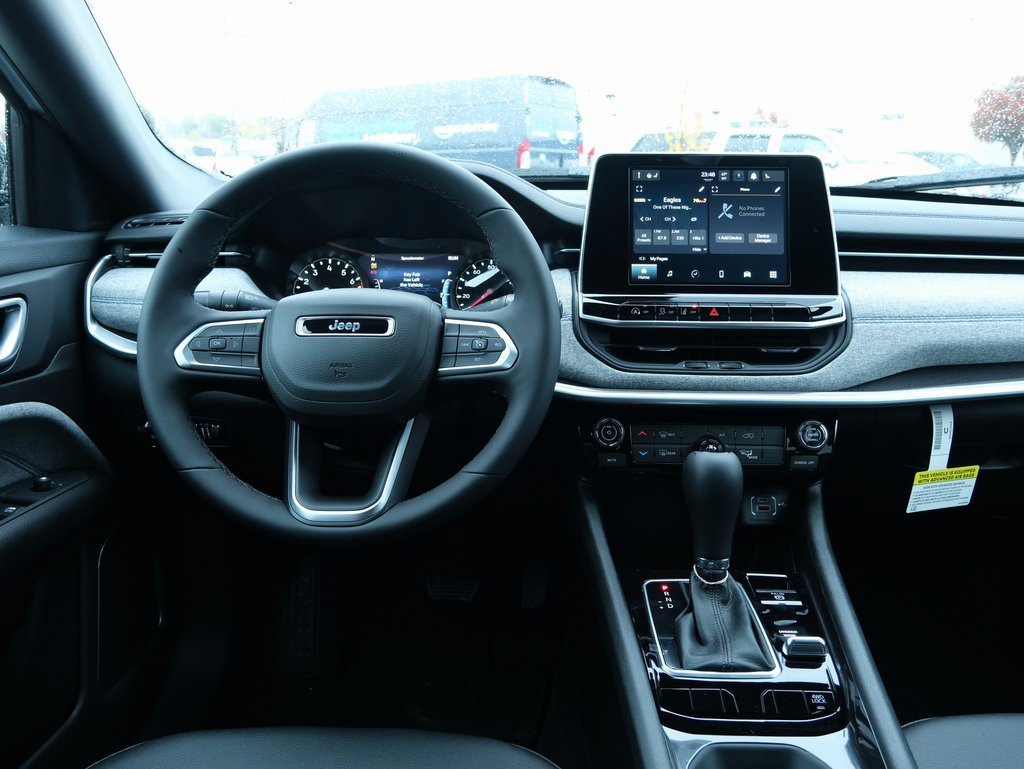 New 2026 Jeep Compass Latitude image 6