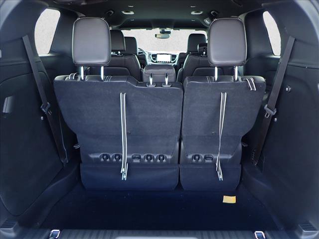 New 2026 Chrysler Pacifica Select AWD/4WD image 8