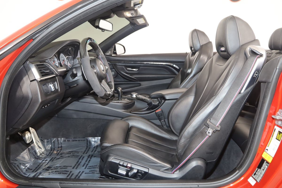 Used 2019 BMW M4 Convertible w/ Competition Package RWD image 13