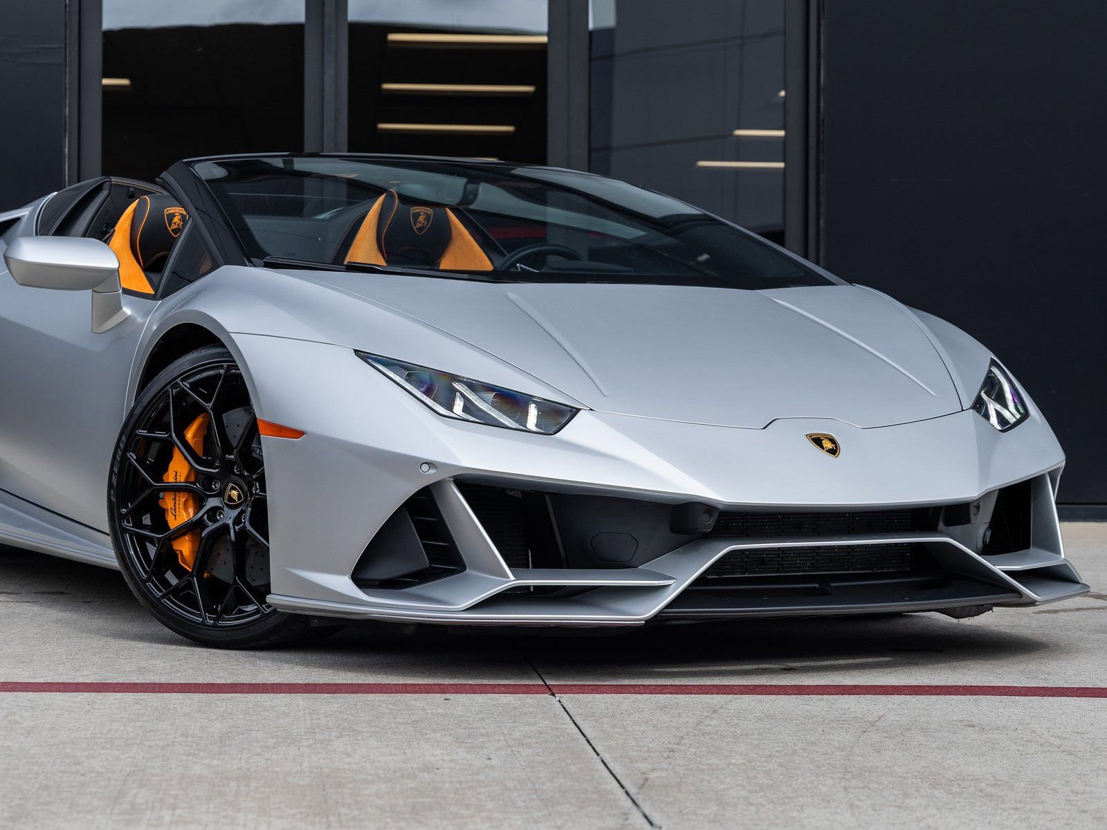 Used 2023 Lamborghini Huracan EVO image 5