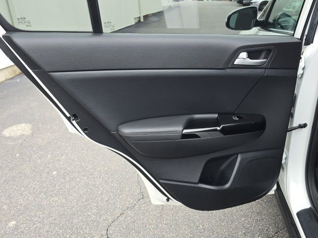 Used 2018 Kia Sportage EX image 19