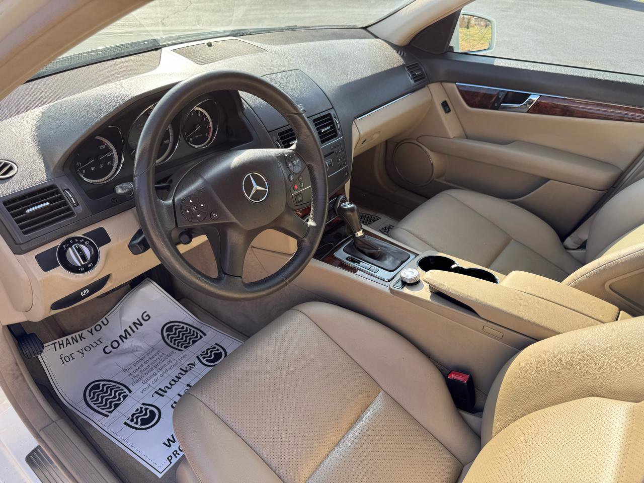 Used 2010 Mercedes-Benz C 300 Sedan image 28