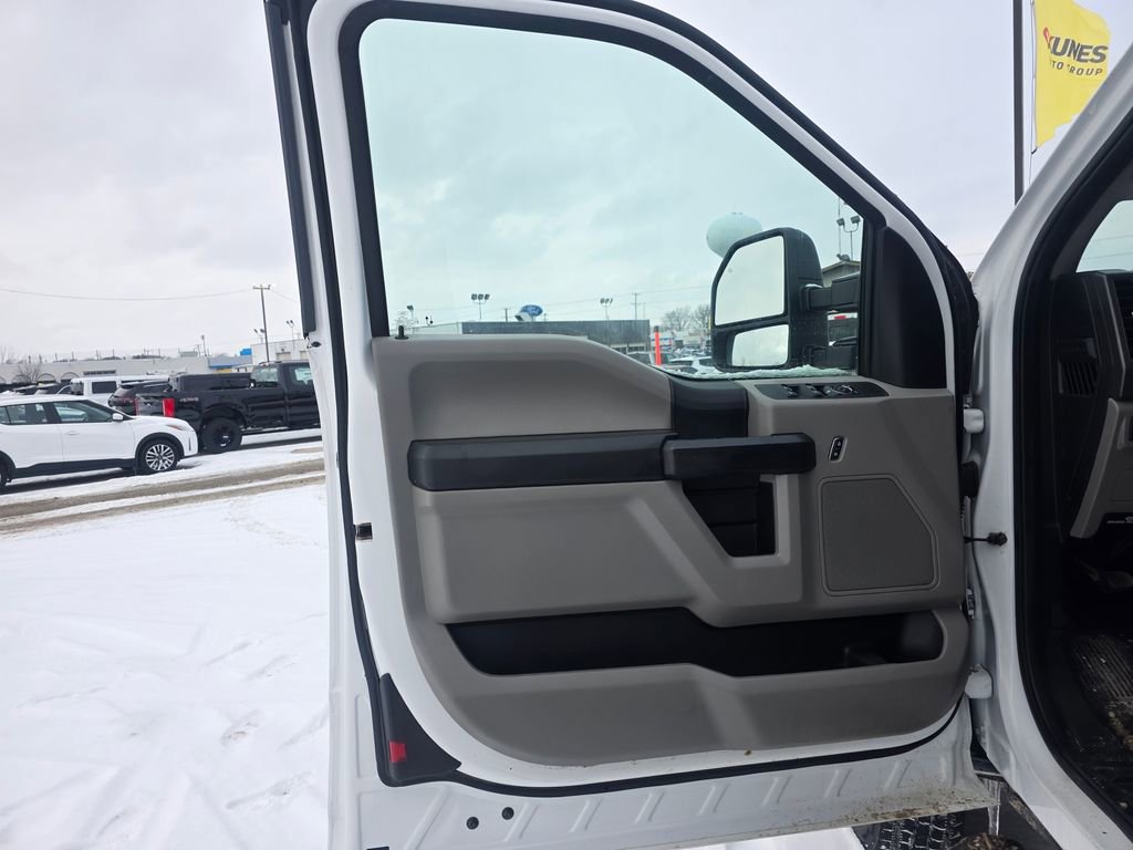 Used 2019 Ford F450 XL w/ XL Value Package image 18