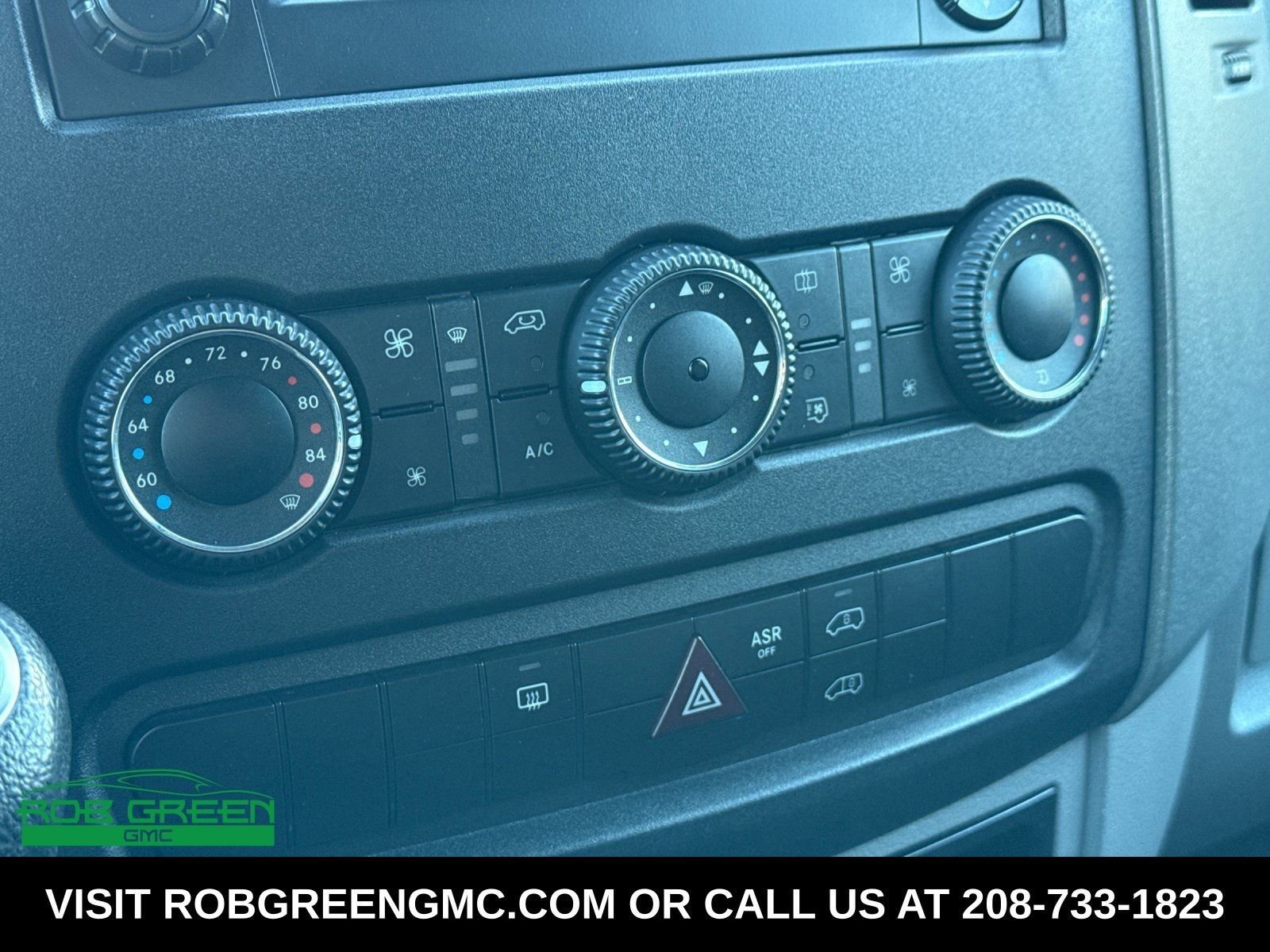 Used 2016 Mercedes-Benz Sprinter 2500 image 21