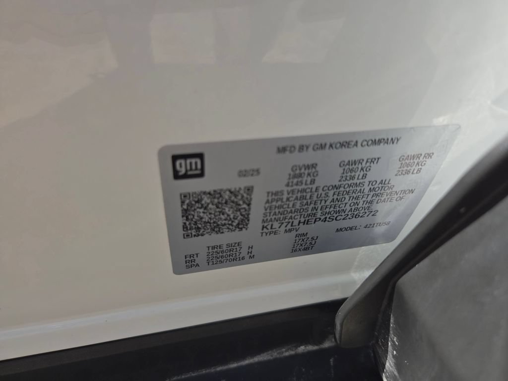 Used 2025 Chevrolet Trax LT w/ LT Convenience Package FWD image 29