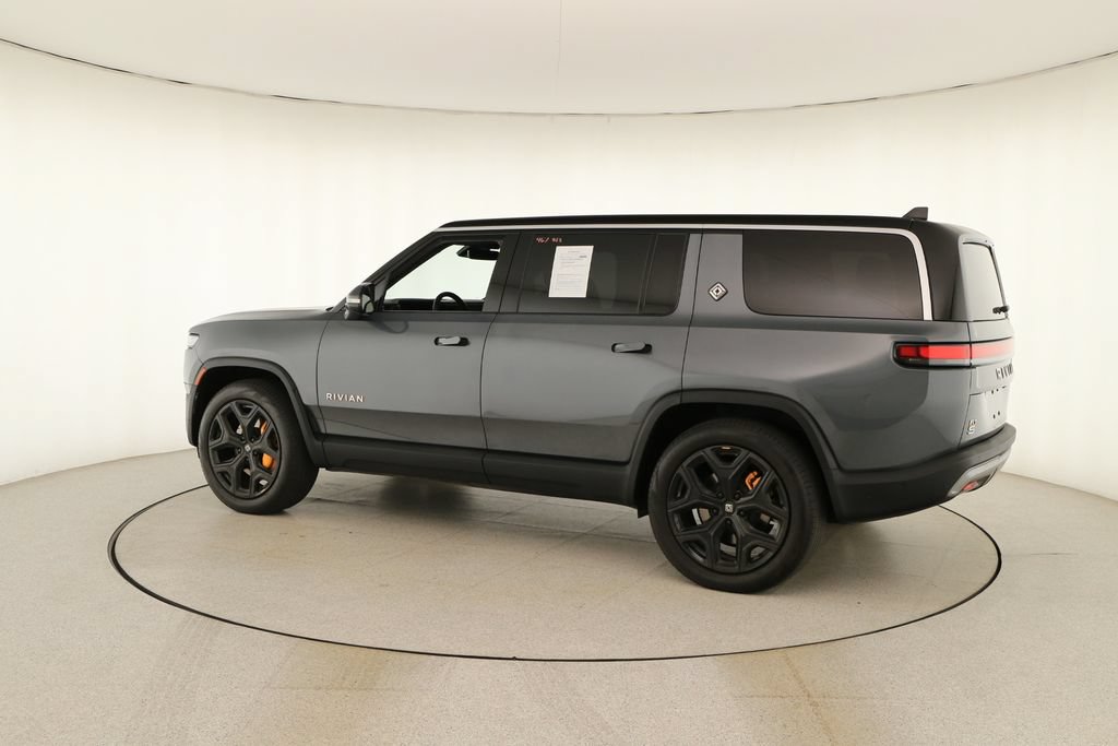 Used 2024 Rivian R1S Adventure AWD/4WD image 3
