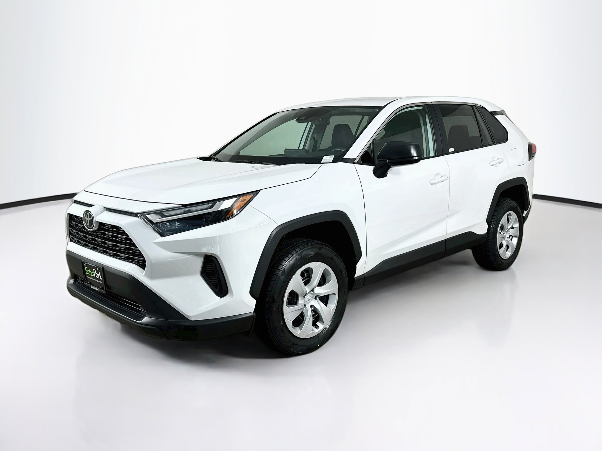 Used 2025 Toyota RAV4 LE AWD/4WD image 3