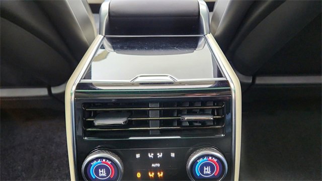 Used 2023 Land Rover Range Rover Long Wheelbase Autobiography image 52