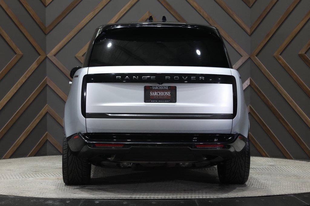 Used 2025 Land Rover Range Rover SE image 9