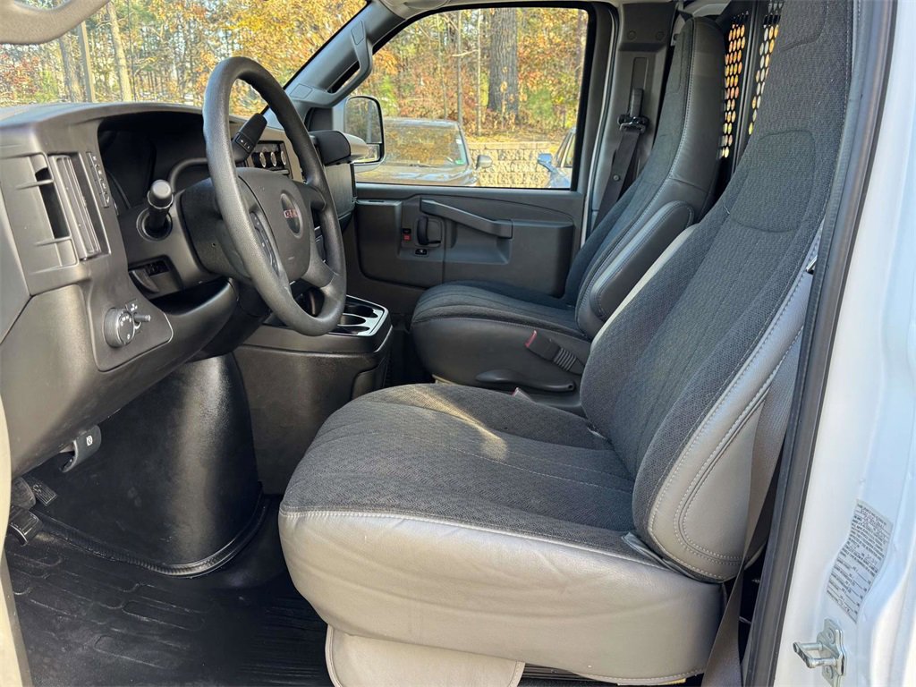 Used 2024 GMC Savana 2500 Work Van w/ Driver Convenience Package image 21