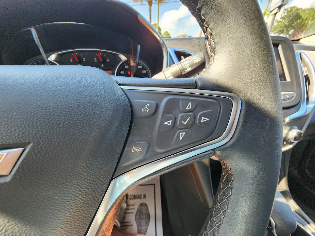 Used 2024 Chevrolet Equinox LT w/ Driver Convenience Package image 21