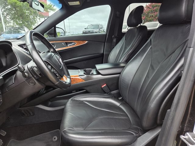 Used 2019 Lincoln Nautilus Reserve FWD image 14