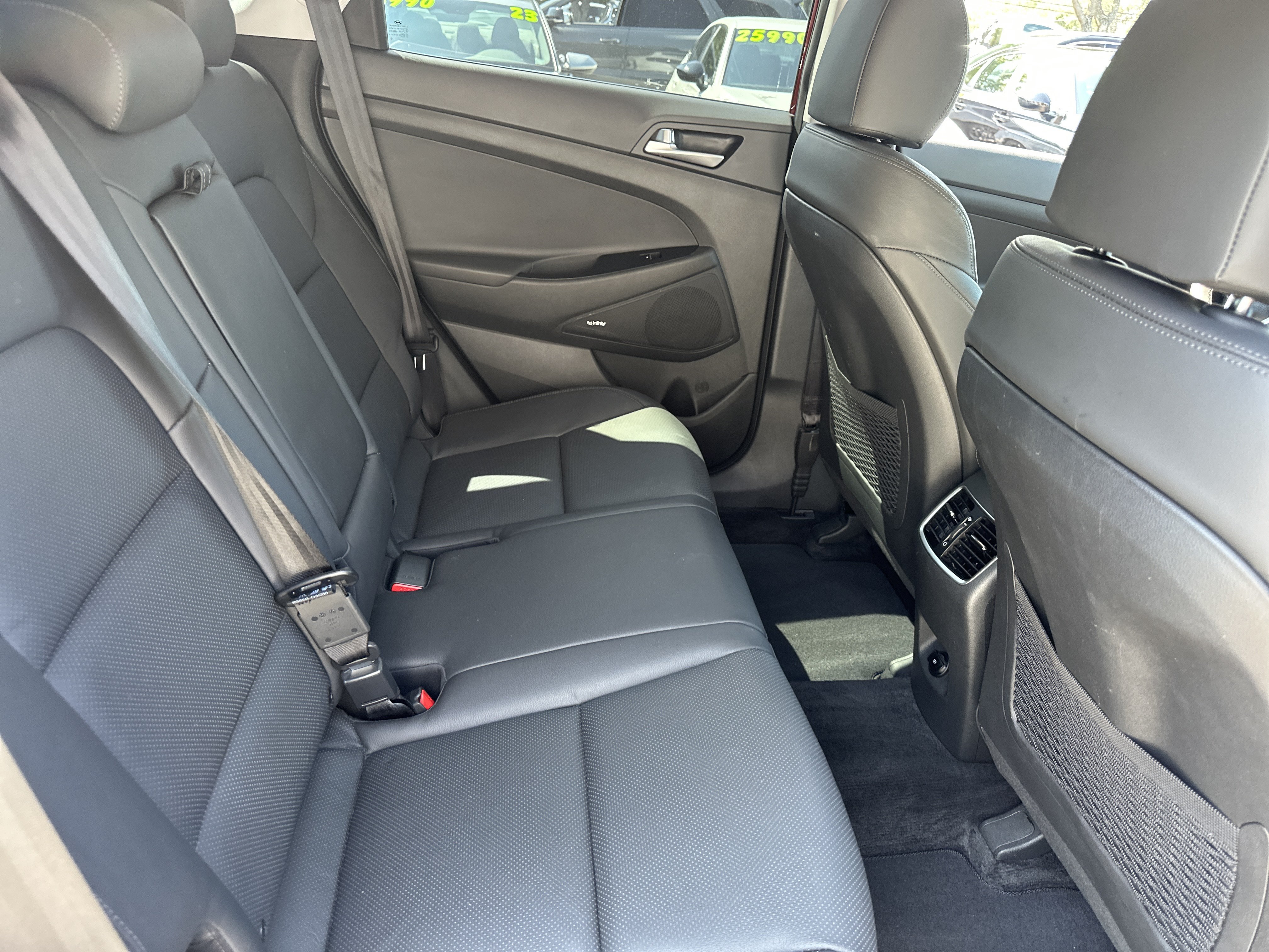 Used 2019 Hyundai Tucson Limited w/ Cargo Package FWD image 14