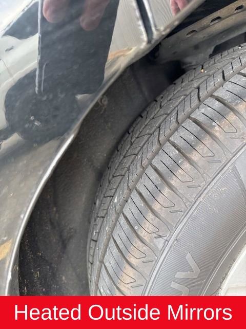 Used 2013 Toyota Highlander SE image 12