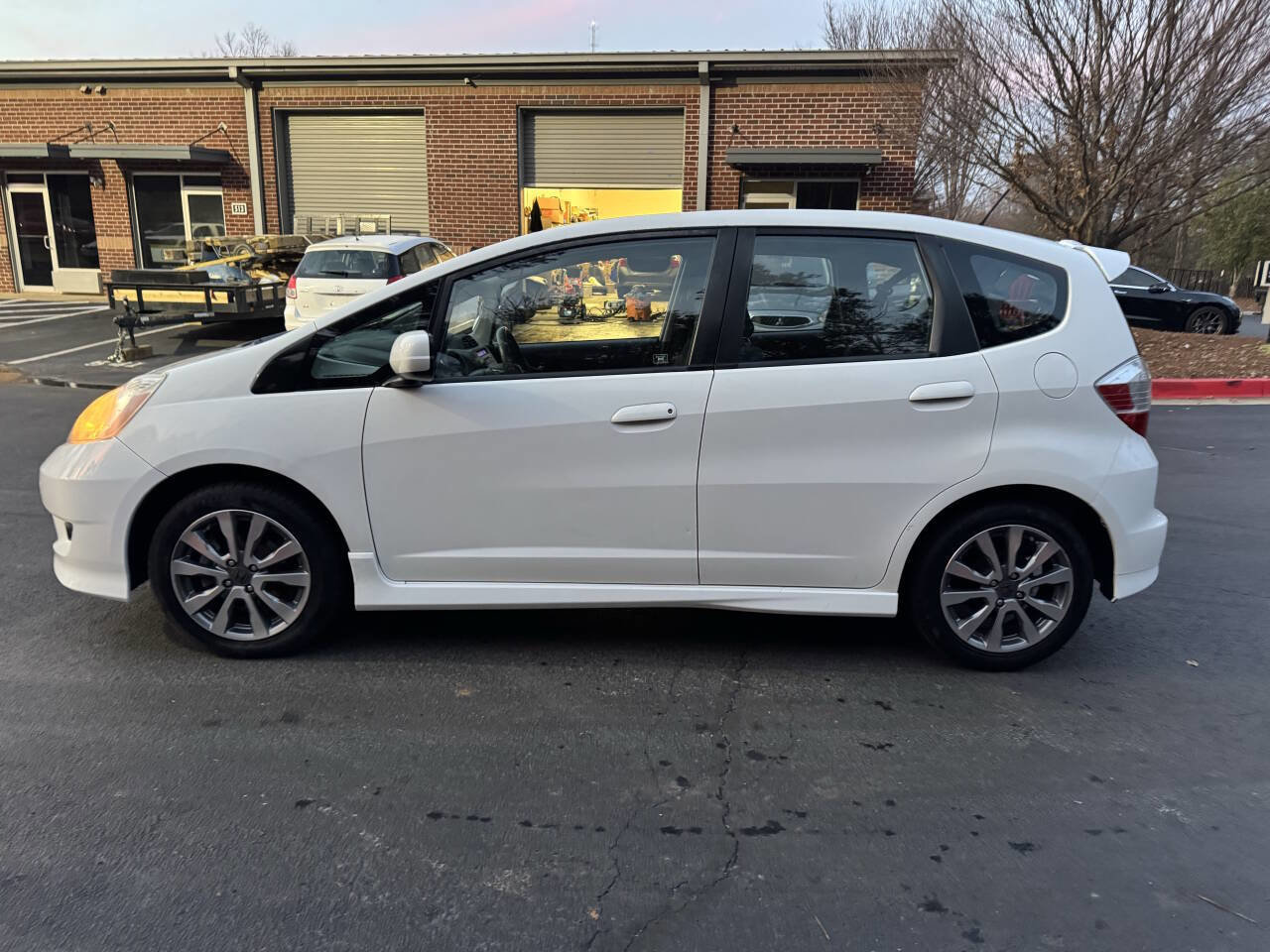Used 2009 Honda Fit Sport image 2