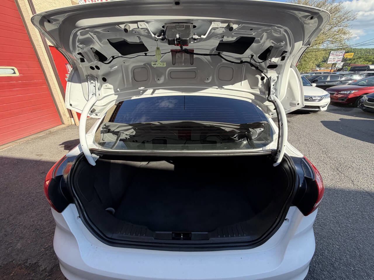 Used 2018 Ford Focus S FWD image 29