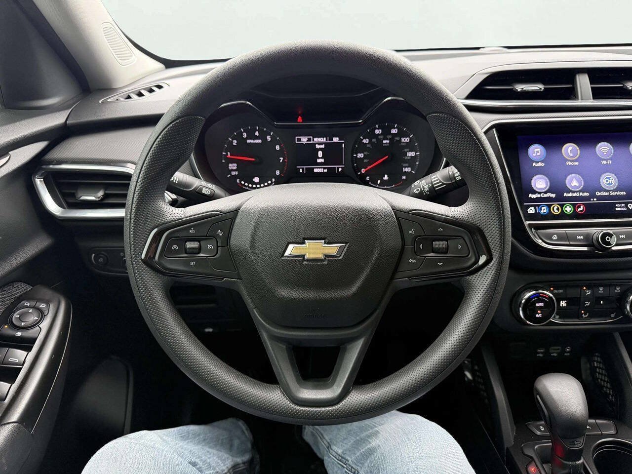 Used 2022 Chevrolet TrailBlazer LT w/ Convenience Package FWD image 16