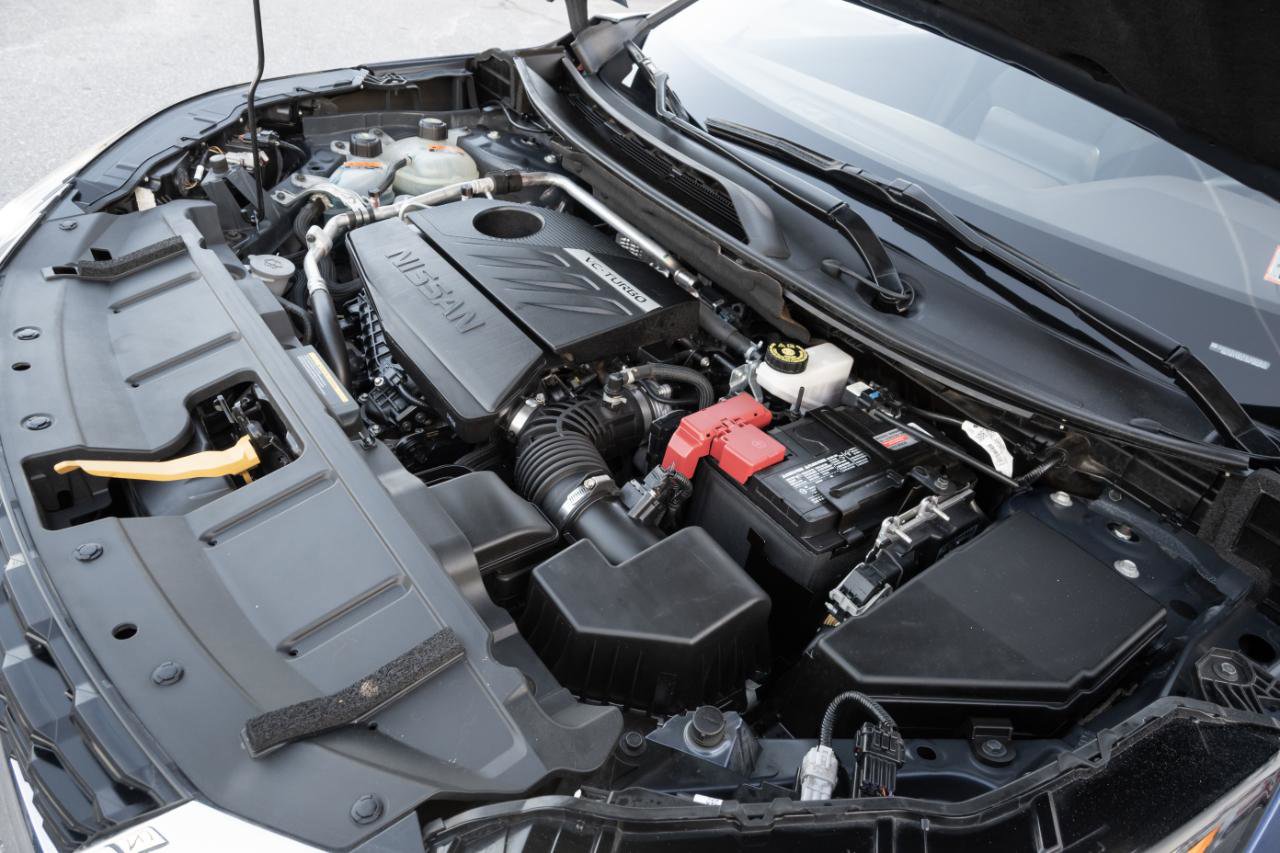 Used 2023 Nissan Rogue SV FWD image 41