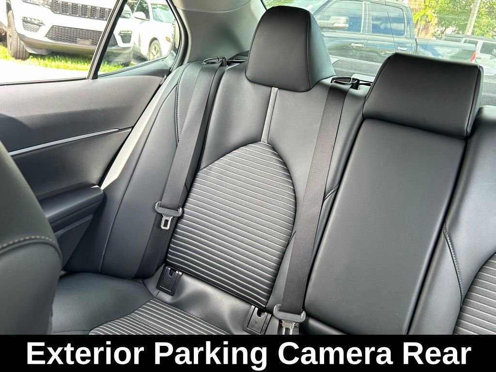 Used 2023 Toyota Camry SE image 13