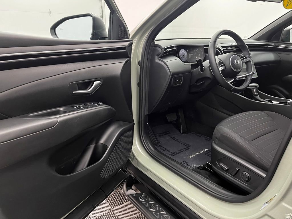 Used 2022 Hyundai Santa Cruz SEL Premium AWD/4WD image 16