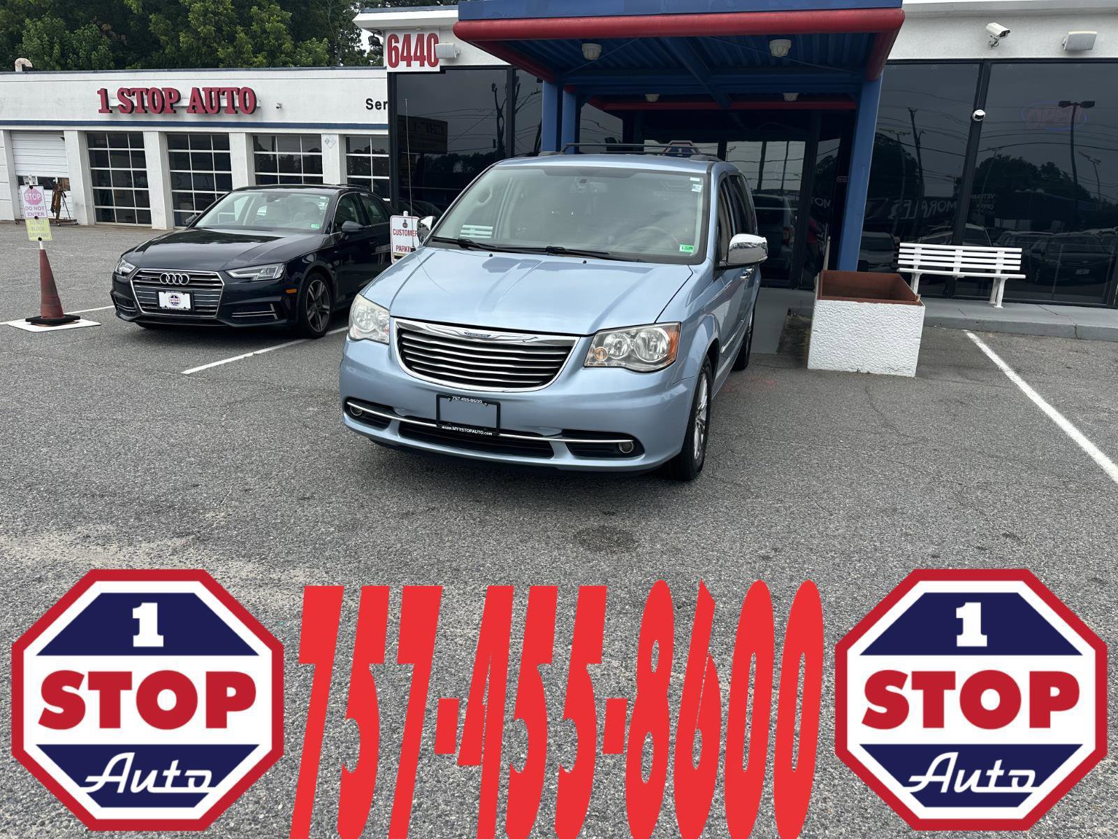 Used 2013 Chrysler Town & Country Touring-L w/ Entertainment Group #2