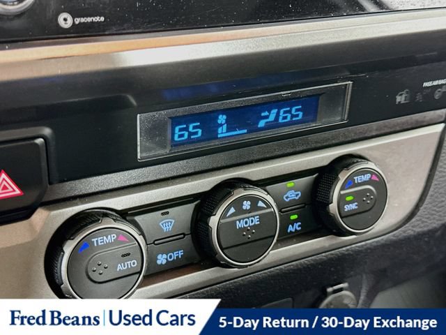 Used 2022 Toyota Tacoma SR5 AWD/4WD image 22
