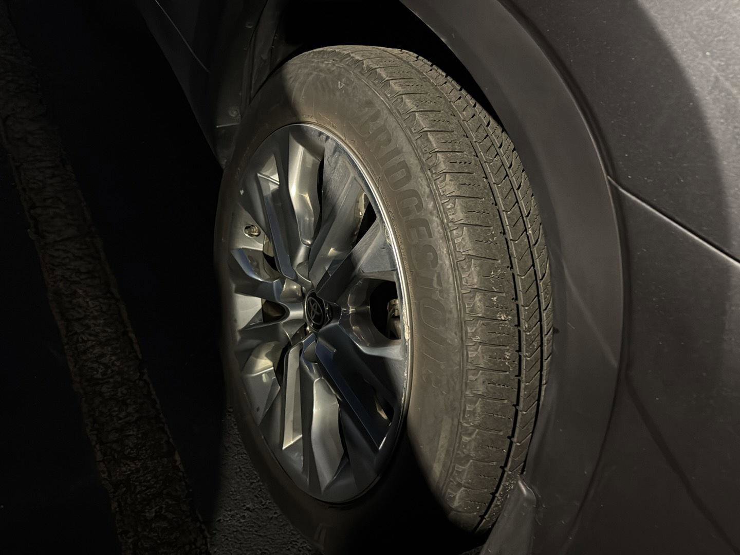 Used 2023 Toyota Highlander Limited image 9