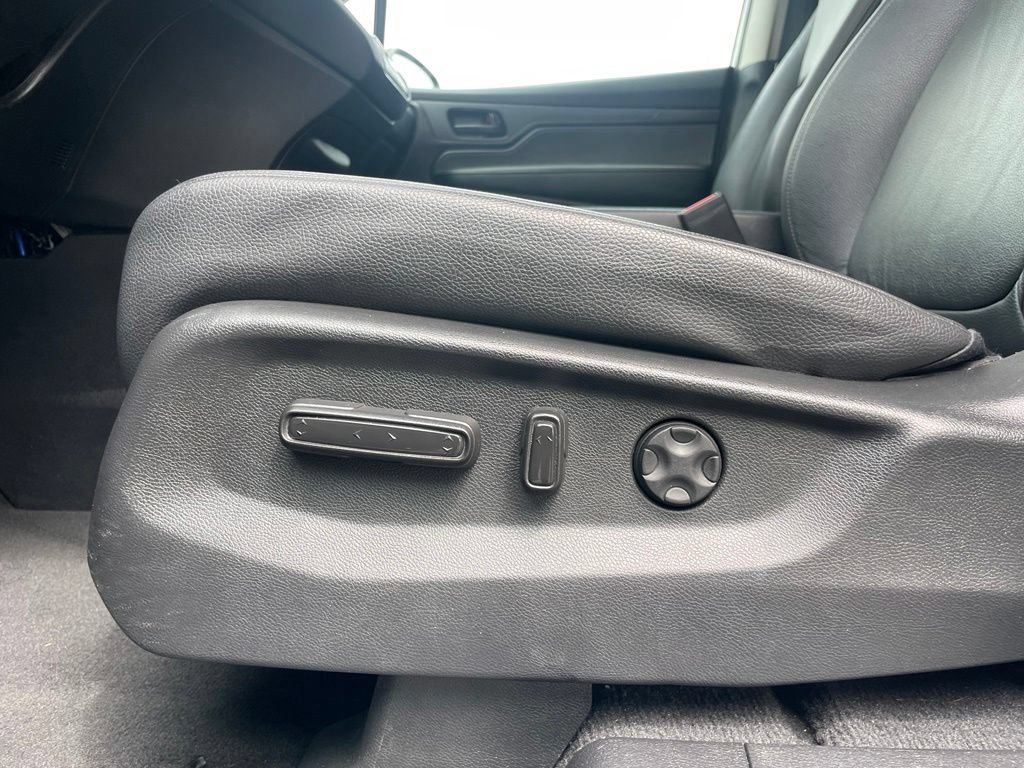 Certified 2025 Honda Odyssey EX-L image 25