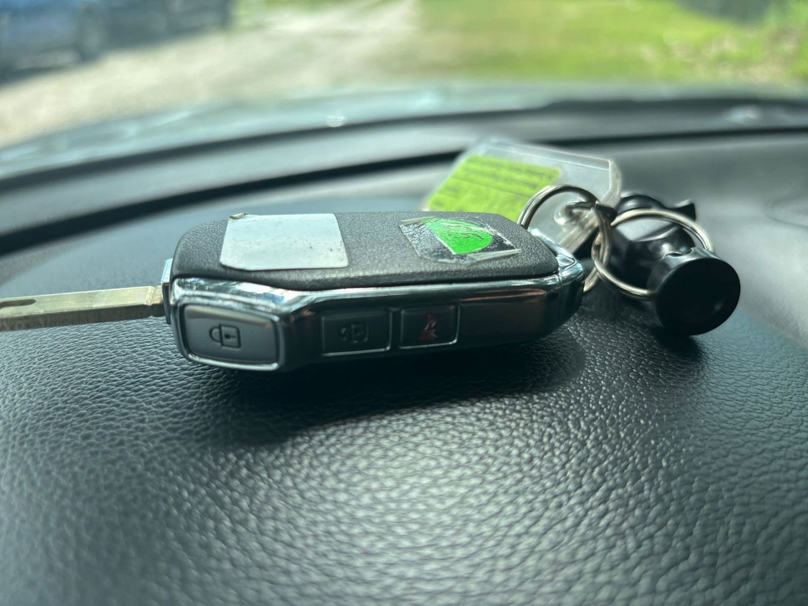 Used 2025 Kia Soul LX w/ LX Technology Package FWD image 21