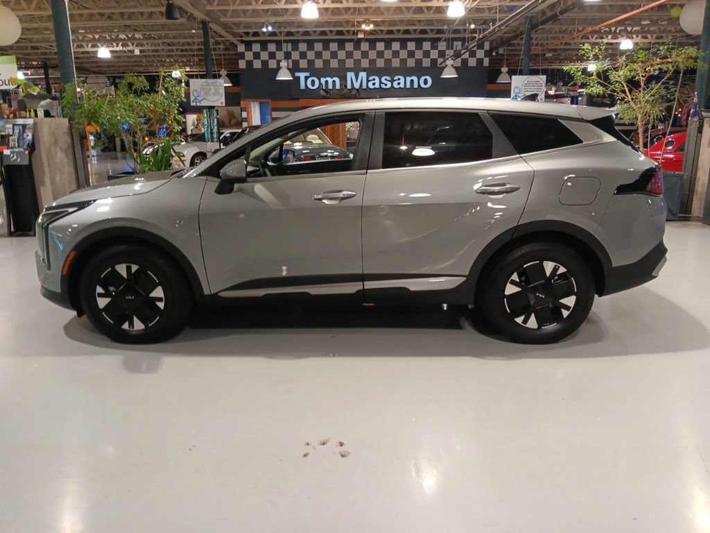 Used 2026 Kia Sportage LX FWD image 14