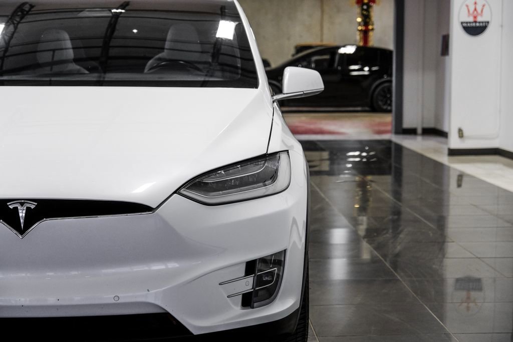 Used 2017 Tesla Model X 75D AWD/4WD image 55