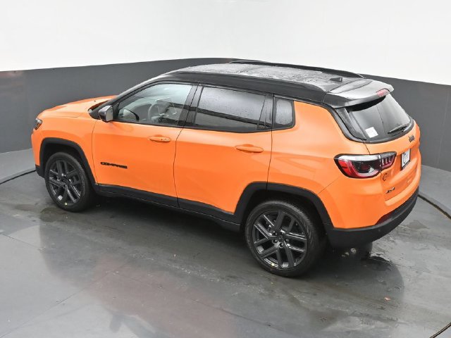 New 2026 Jeep Compass Limited w/ Sun, Sound & Navigation Group AWD/4WD image 40