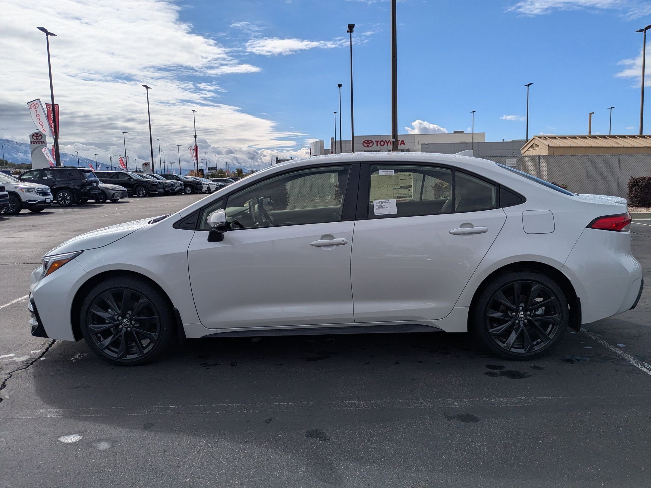 New 2026 Toyota Corolla SE image 2