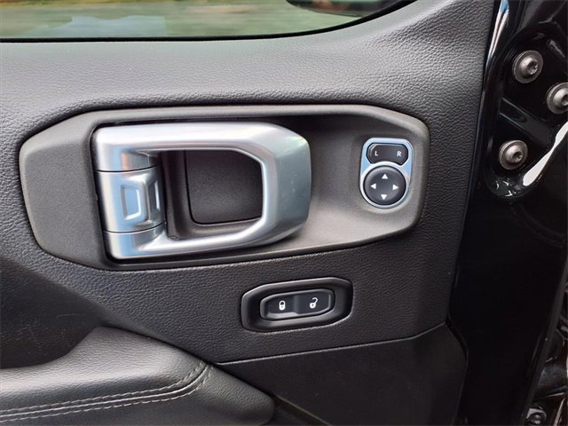 Used 2021 Jeep Wrangler Unlimited Sahara image 37