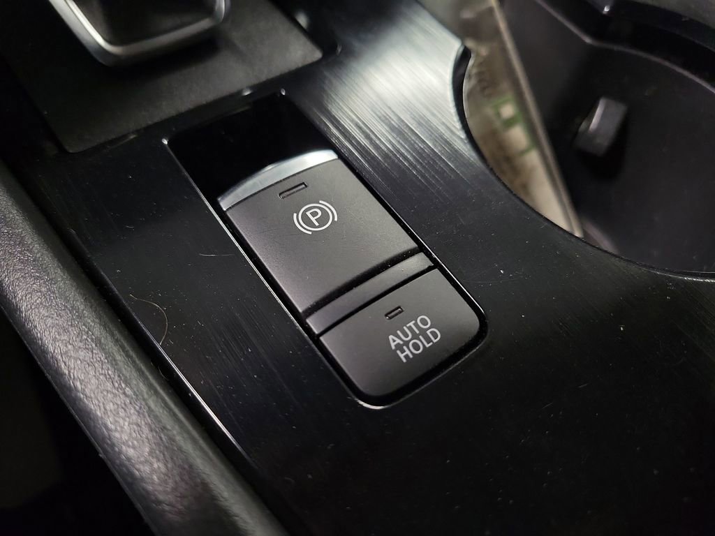 Used 2023 Nissan Rogue S AWD/4WD image 16