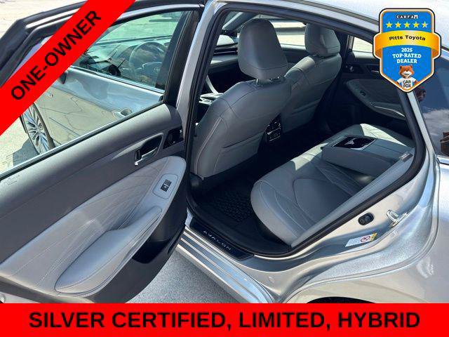 Certified 2019 Toyota Avalon Limited w/ Advanced Safety Package FWD image 16