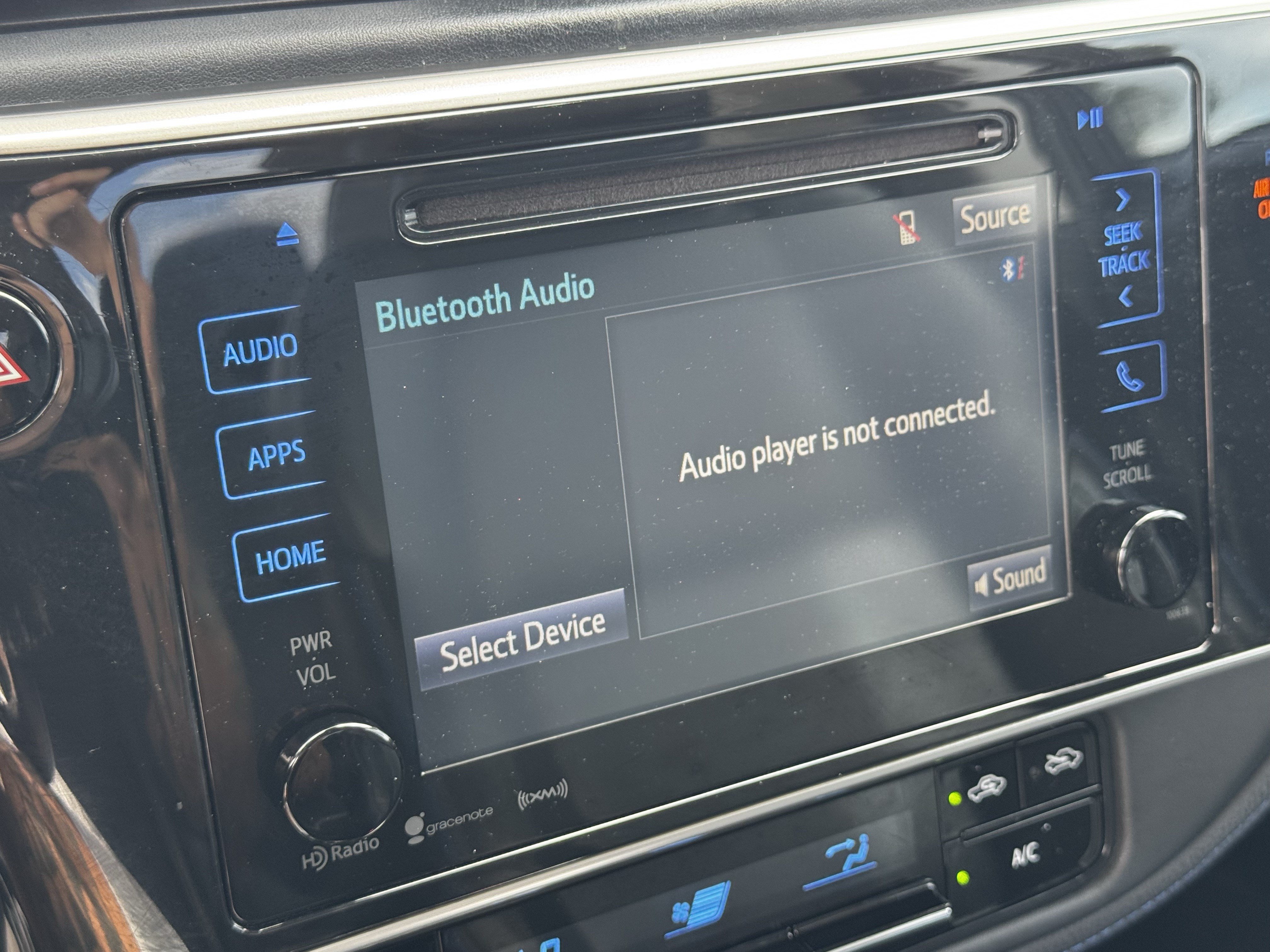 Used 2019 Toyota Corolla XSE FWD image 18