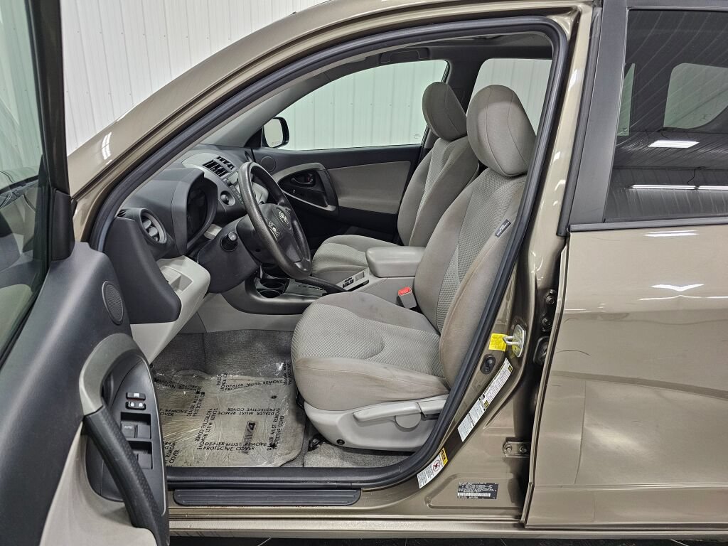 Used 2011 Toyota RAV4 4WD w/ Upgrade Value Pkg image 11