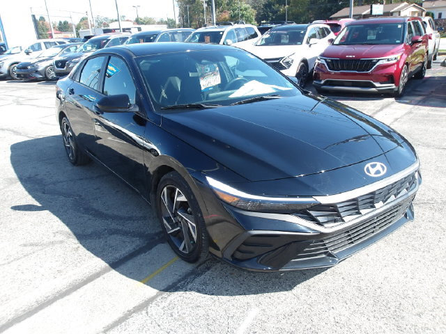 Certified 2025 Hyundai Elantra SEL FWD 360° Tour
