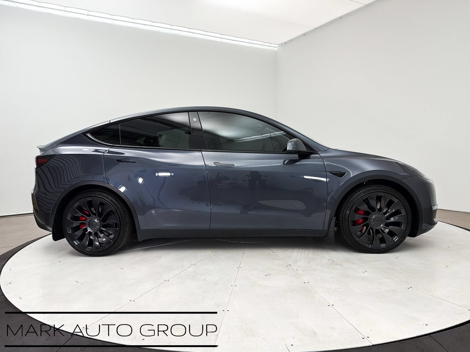 Used 2022 Tesla Model Y Performance AWD/4WD image 27