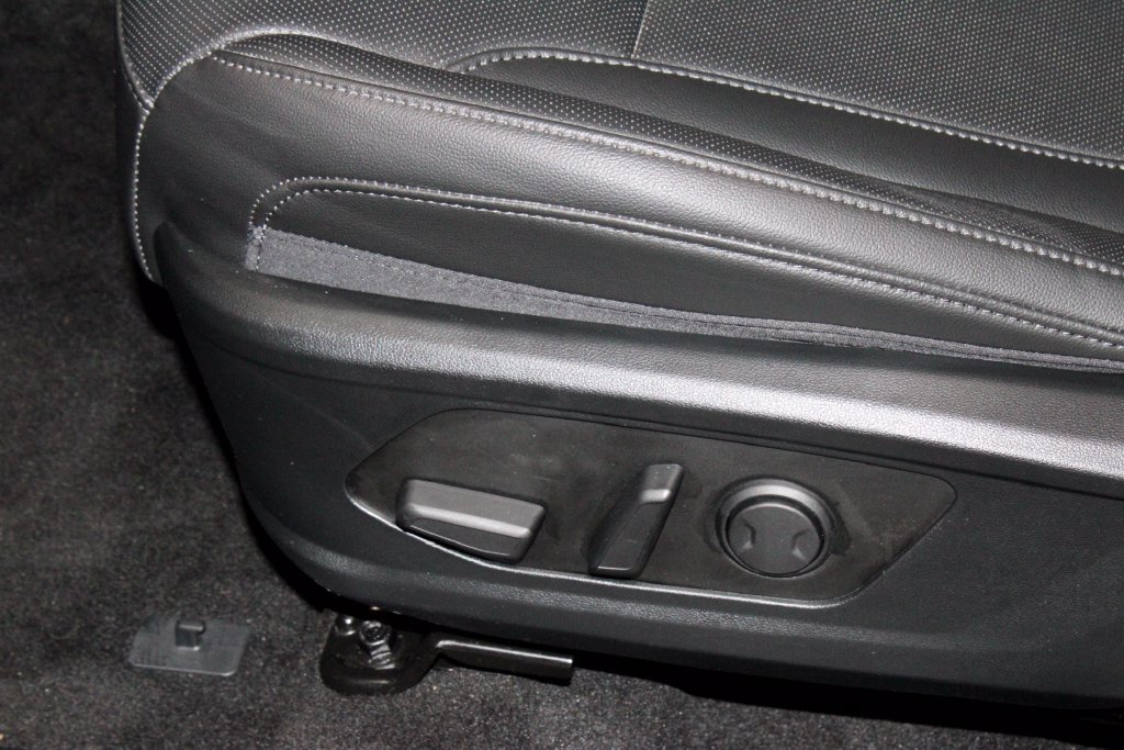Used 2024 Hyundai Santa Cruz Night AWD/4WD image 25