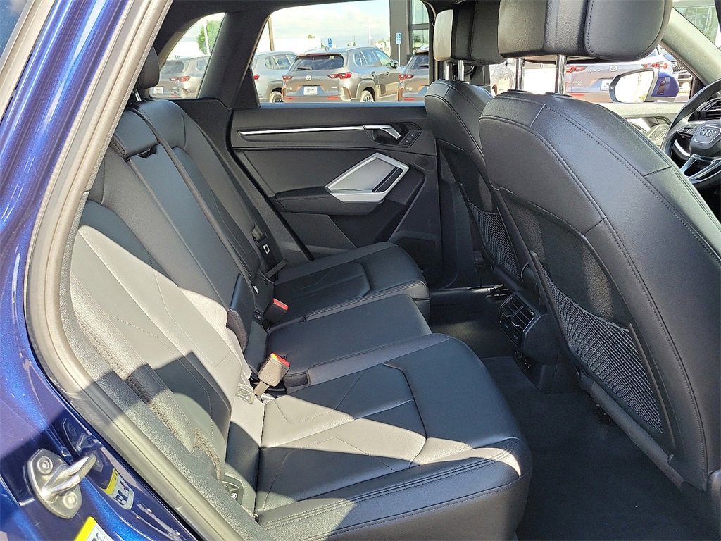 Used 2022 Audi Q3 2.0T Premium w/ Convenience Package image 18