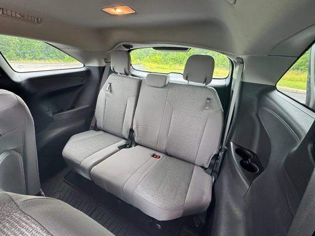Used 2025 Toyota Sienna LE AWD/4WD image 15