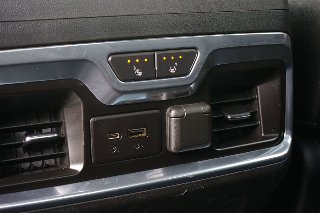 Used 2019 Chevrolet Silverado 1500 LTZ w/ LTZ Plus Package image 16