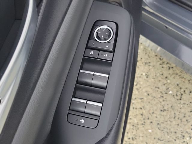 Used 2026 Toyota Prius Limited FWD image 23