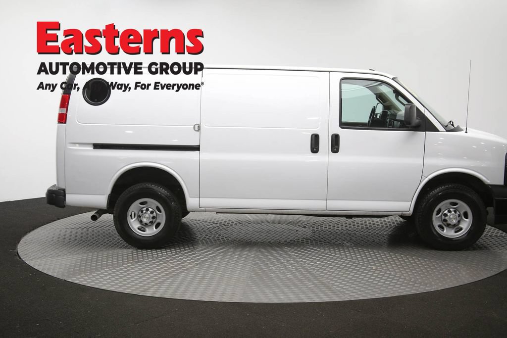 Used 2021 Chevrolet Express 3500 w/ Driver Convenience Package RWD image 41