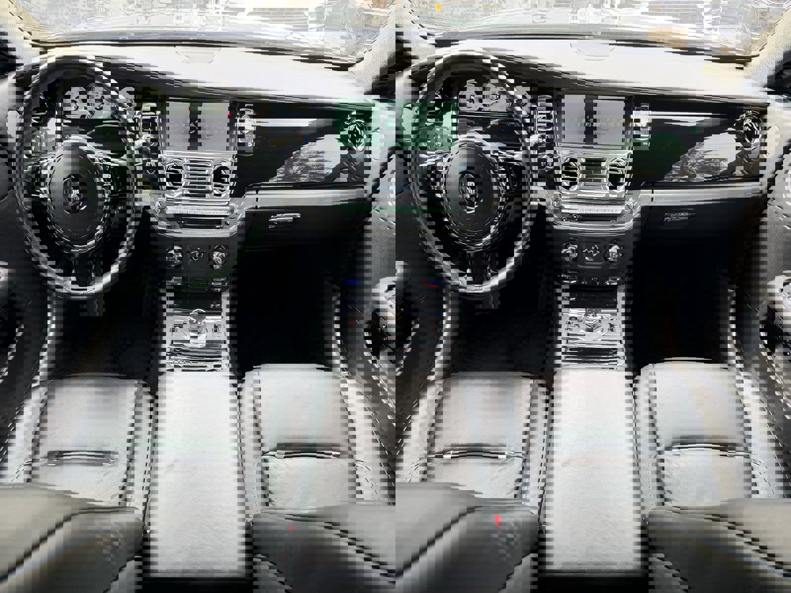 Used 2016 Rolls-Royce Wraith image 29