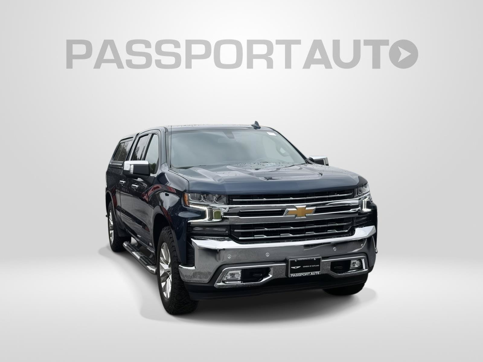 Used 2022 Chevrolet Silverado 1500 LTZ AWD/4WD image 3