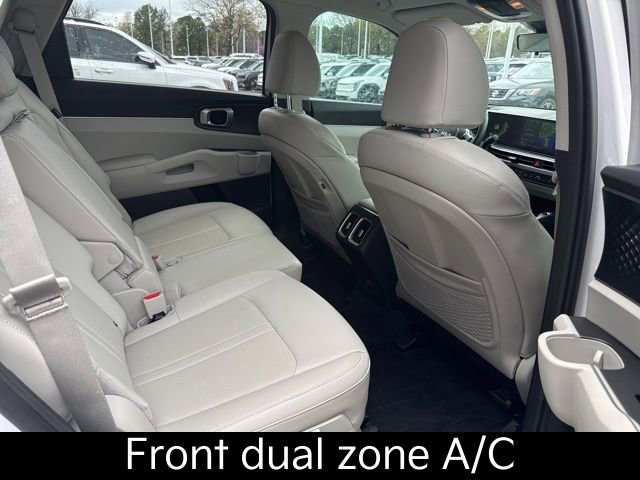 Certified 2025 Kia Sorento S image 7